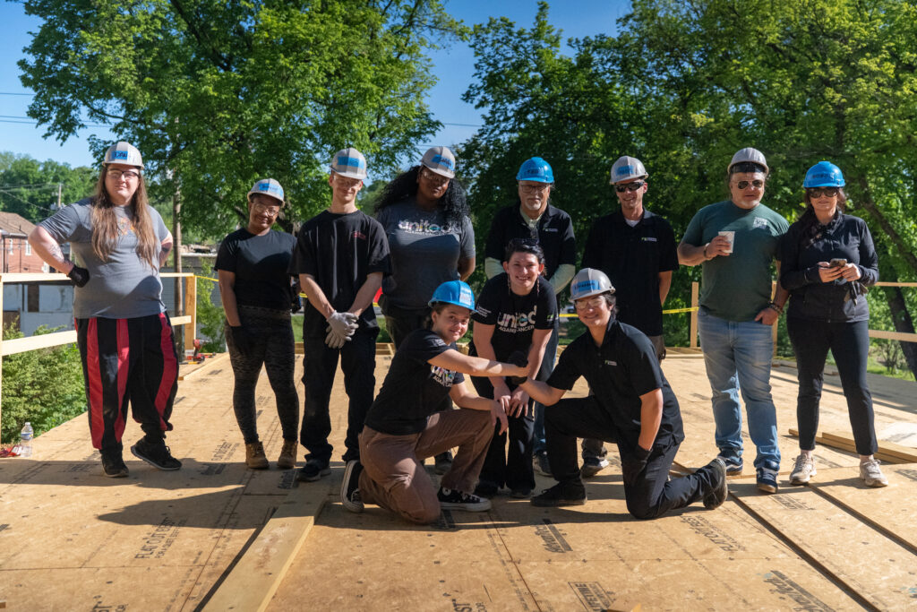 Renewal by Andersen of Roanoke team  photo